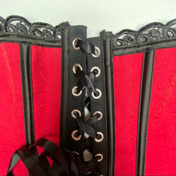 Red Adjustable Corset, O/S AAA121 - Picture 2 of 4